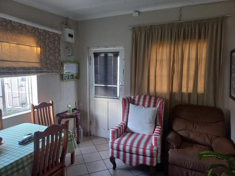 3 Bedroom Property for Sale in Grassy Park Western Cape